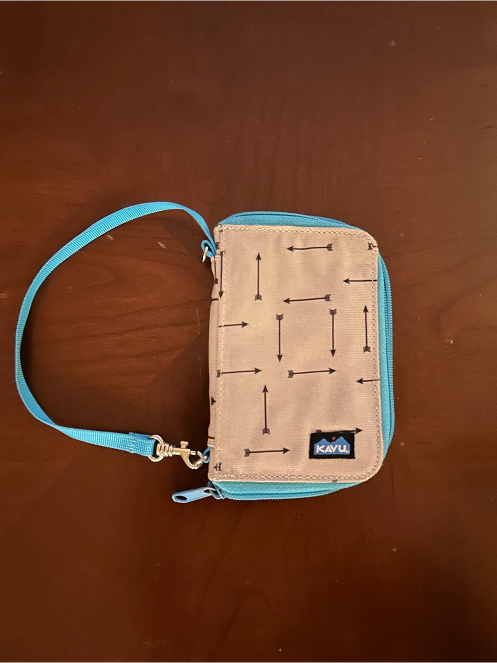 Kavu Beige Wallet with Turquoise Trim Wristlet